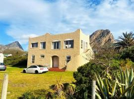 Fiddlers Cottage, Rooi-Els, holiday home in Rooi-Els