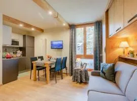 Studio Les Caribous Mountain Retreat - Happy Rentals