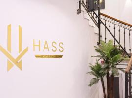 HASS Boutique Hotel, hotel with parking in Gostivar