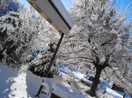 Les Alisiers, hotel a Montclar