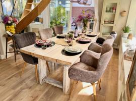 "Zonnekind" Atmospheric holiday home in Noordwijkerhout near the beach, hotel v destinaci Noordwijkerhout