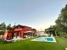 Sunset and oceanview 1 bedroom apartment with shared pool