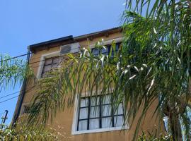 Costa del Uruguay II, ξενοδοχείο σε Colón