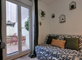 Le Jeanne d'Arc avec sa terrasse By UnSejourANancy Fr، فندق في نانسي