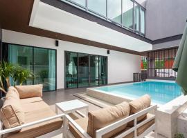 Nong Prue에 위치한 홀리데이 홈 Astro Deluxe 4 Bedrooms Villa