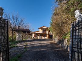 RiverHome, hotel cu parcare din Gávros