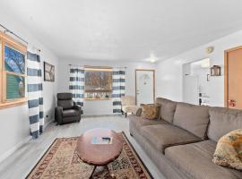 3 bedroom duplex by Sanford, apartamento em Sioux Falls