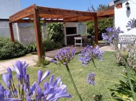 Cabaña a pasos del lago, hotel v destinaci Tandil