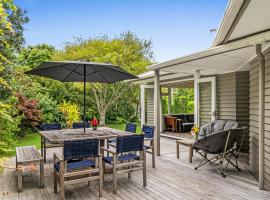 Kohekohe Garden Cottage - Waikanae Holiday Home, hotell i Waikanae