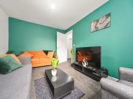 Exclusive house for contractors and families