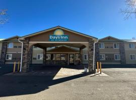 Days Inn & Suites by Wyndham Gunnison, hotel in Gunnison