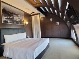Meworld Hotel - Taipei Main Station, отель в Тайбэе