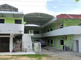 OYO 93340 Angsana Aglow Homestay, hotel with parking in Duri