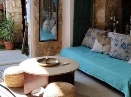 Gallery House Plouti