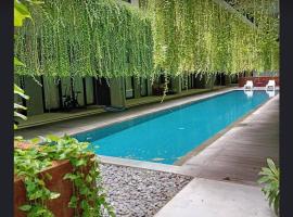 Studio4 in the heart of the city, apartment in Denpasar