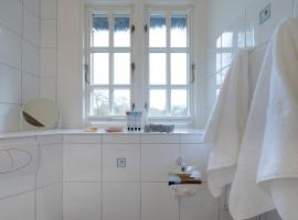 Im Lütten, hotel v destinaci Braderup