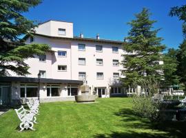 Hotel La Pardina, hotel Sabiñánigóban