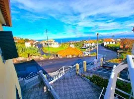 Cozy Santana House Near Pico Ruivo, Perfect Base for Levadas & Hiking Trails