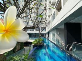 Pondokaren에 위치한 주차 가능한 호텔 apartemen by icon rooms