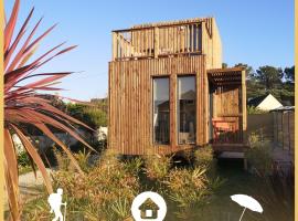 Tiny house proche de Morgat, domek nebo chatka v destinaci Crozon