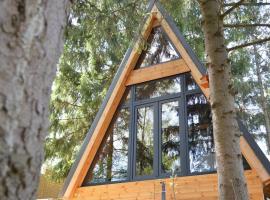 Redwood Resort - dézsafürdős alpesi faház a Mátrában, chalet i Pásztó