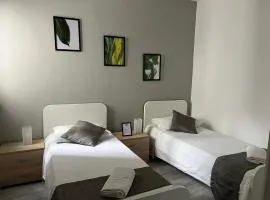 F4 Room 2, Private Room two single beds shared bathroom