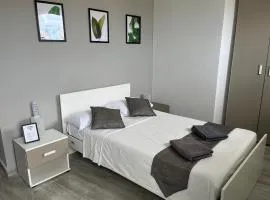 F6 Room 1, Private Room one small double bed shared bathroom in shared Flat