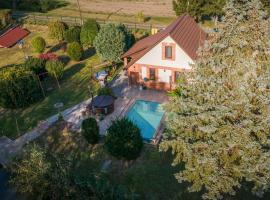 Pósteleki Vendégház-Nyugalom Szigetei, cottage in Gyula