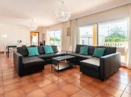 Can Pedra junto a Playa den Bossa