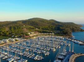 Marina di Scarlino Resort เซอร์วิสอพาร์ตเมนต์ในปุนโตเน ดิ สการ์ลีโน