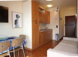 Modern studio with shared pool - Beahost, hotel in Porto Santa Margherita di Caorle