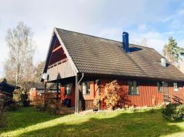 Vakantiewoning in Småland Zuid-Zweden、Hjältevadのヴィラ