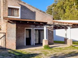 Casa en colonia para 7 personas, хотел в Колония дел Сакраменто