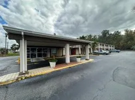 Heritage Inn