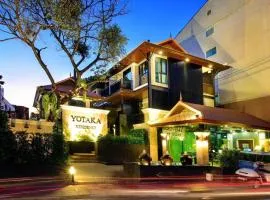 Yotaka Bangkok Hotel