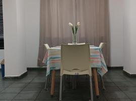 Apartment nice neighborhood, отель в городе Маракай