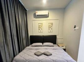 Manhattan Suites by NAJ, holiday rental in Penampang