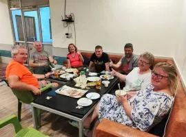 Sunrise Homestay Agra Near Taj Mahal