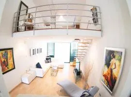 Modern Loft Style Apt w/ Beautiful View w/ Pool