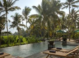 ํ์๊ฐ์ ์์นํ ํธํ
Inara Alas Harum