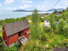 Holiday home Åram, cabaña o casa de campo en Sandvik