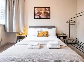 Lovely 4 bedroom flat in Wandsworth- London