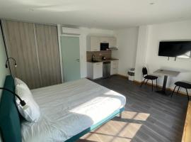 LE SALVADOR - Appart'Hôtel de 18m2 à 44m2, ξενοδοχείο σε La Talaudière