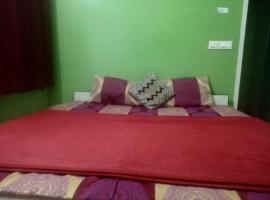 HOTEL HELIX -- RAJPURA -- Budget Rooms for Family, Couples, Solo Travellers, hotel i Rājpura