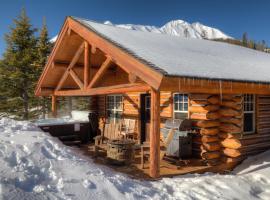 9 Cabin Hollow by Moonlight Basin Lodging, hotel in Big Sky