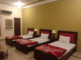 Regal Guest House, hotel in Bahawalpur