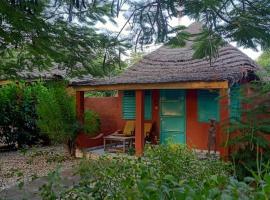 Campement Keur Youssou, hotel v destinaci Toubakouta