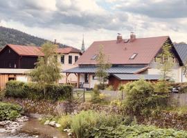 Chalupa u Kožichů, casa o chalet en Horní Maršov