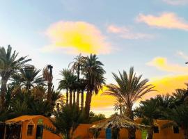 Bivouac Lot Of Stars, glamping site in Ouarzazate