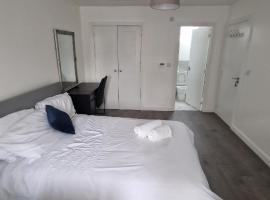 Double Bedroom Ensuite, hotel v destinaci Rochester